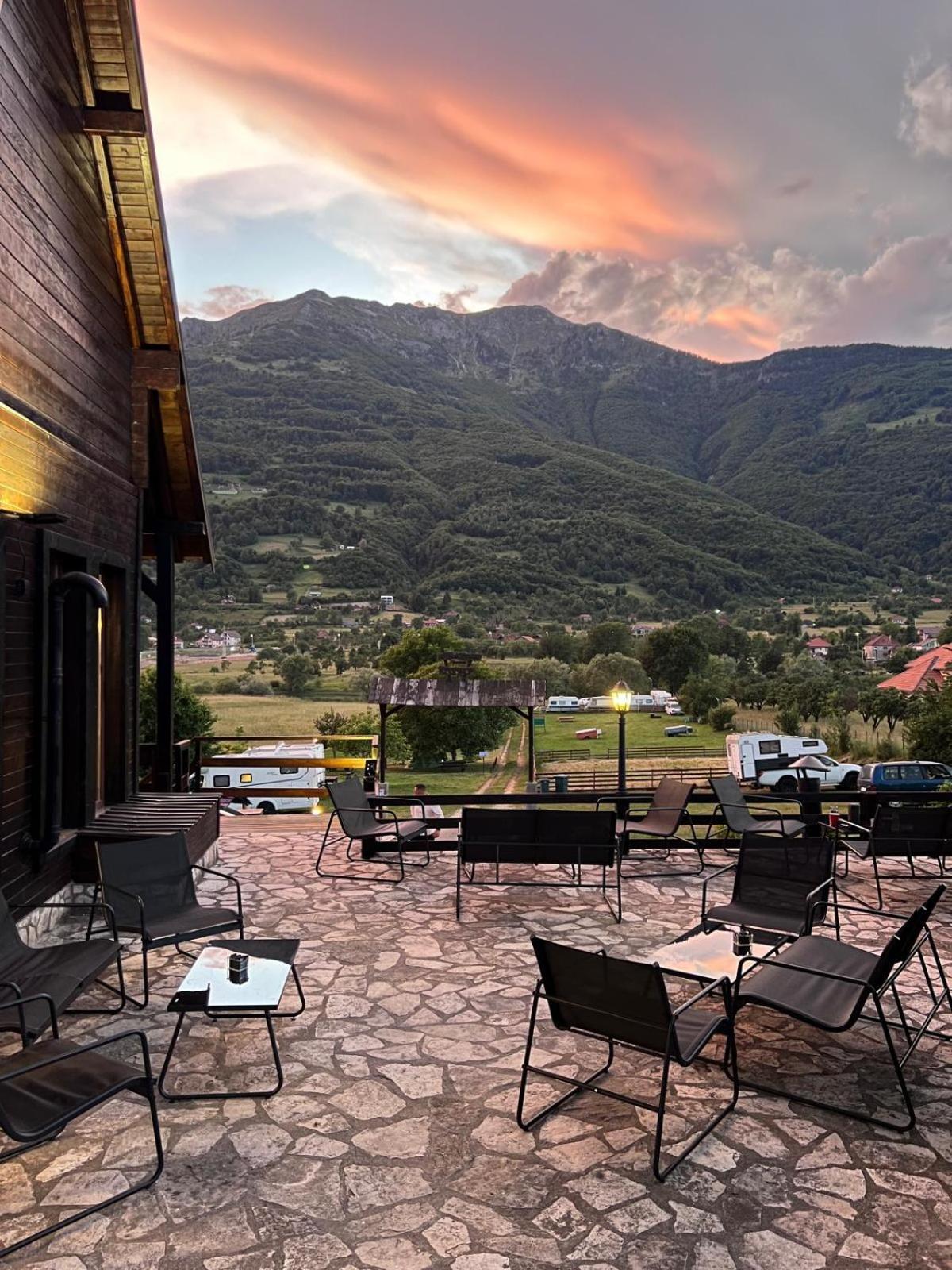 Camp Hotel Lake Views Plav Exterior foto