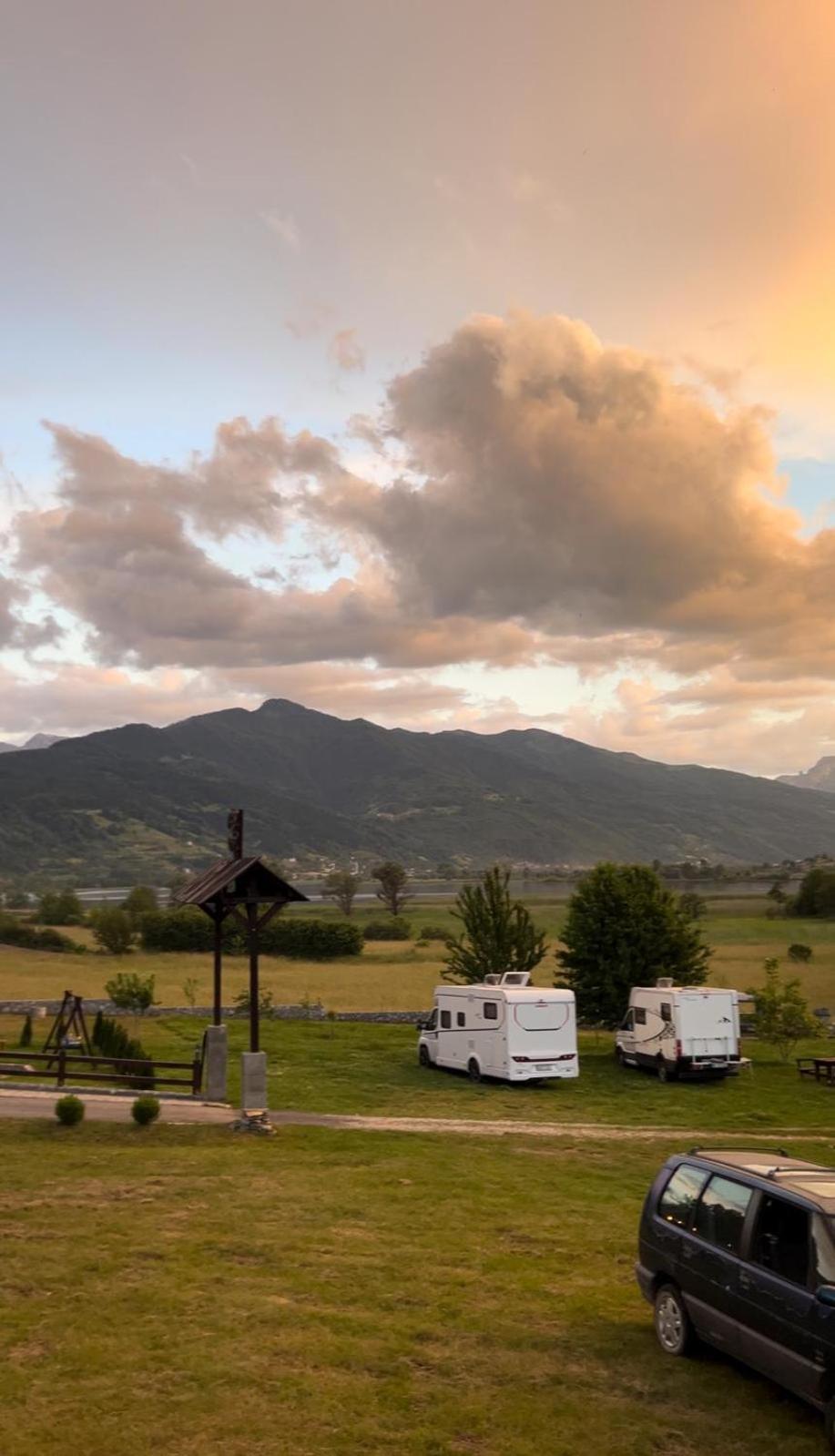 Camp Hotel Lake Views Plav Exterior foto