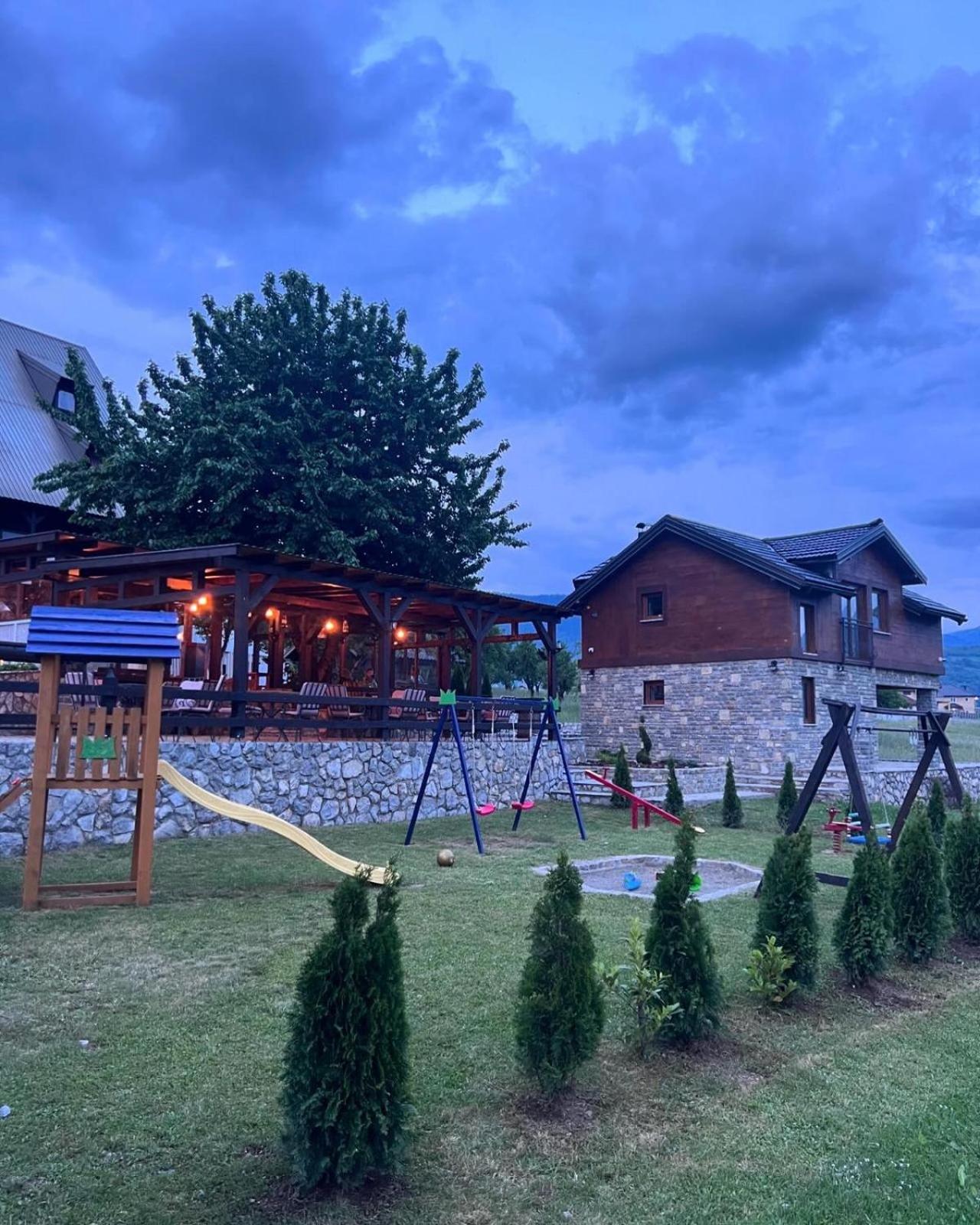 Camp Hotel Lake Views Plav Exterior foto